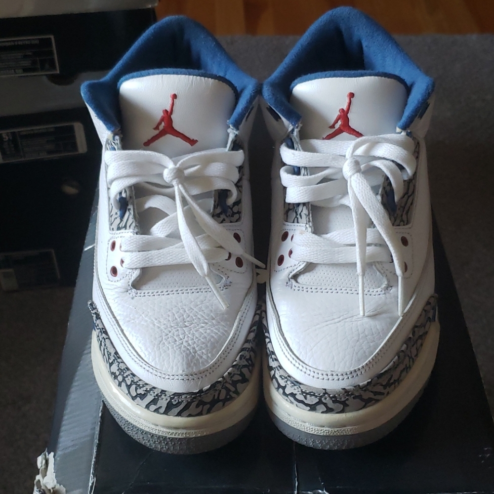 Big kid's Jordan 3 true blue grade school